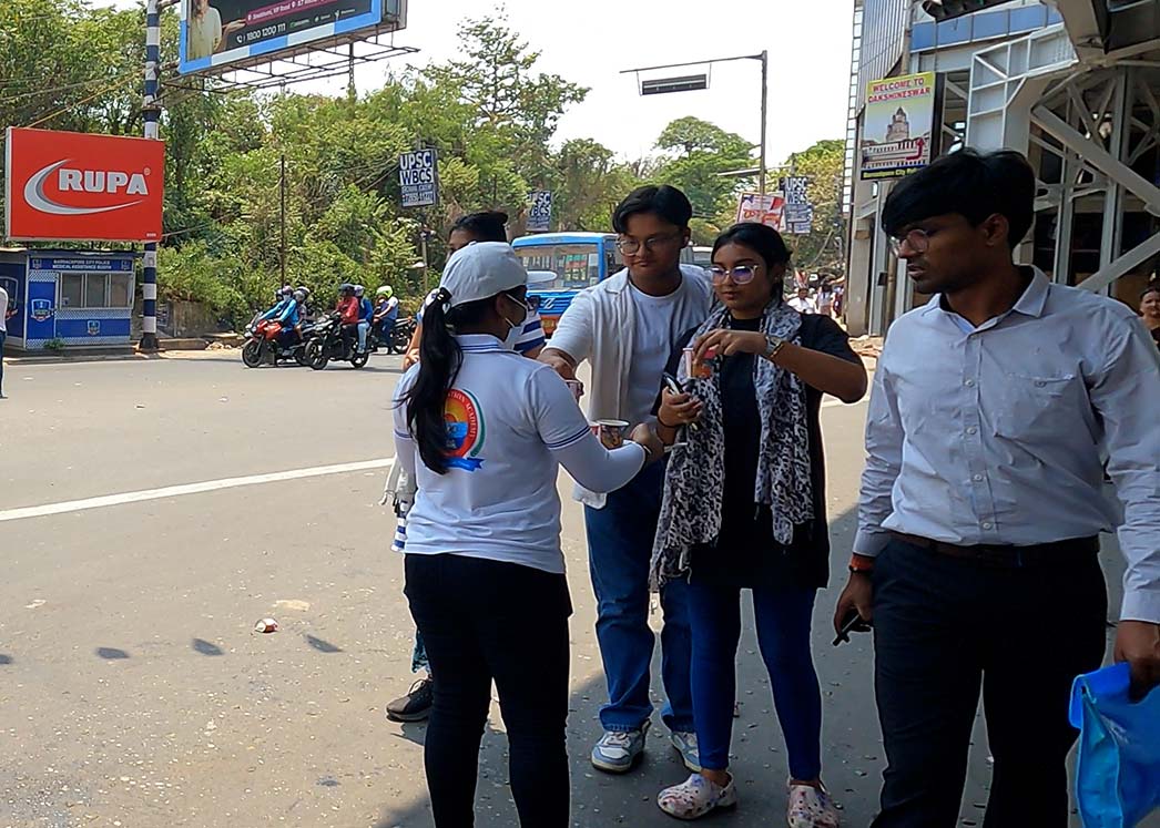 Water-Distributing-Act-of kindness