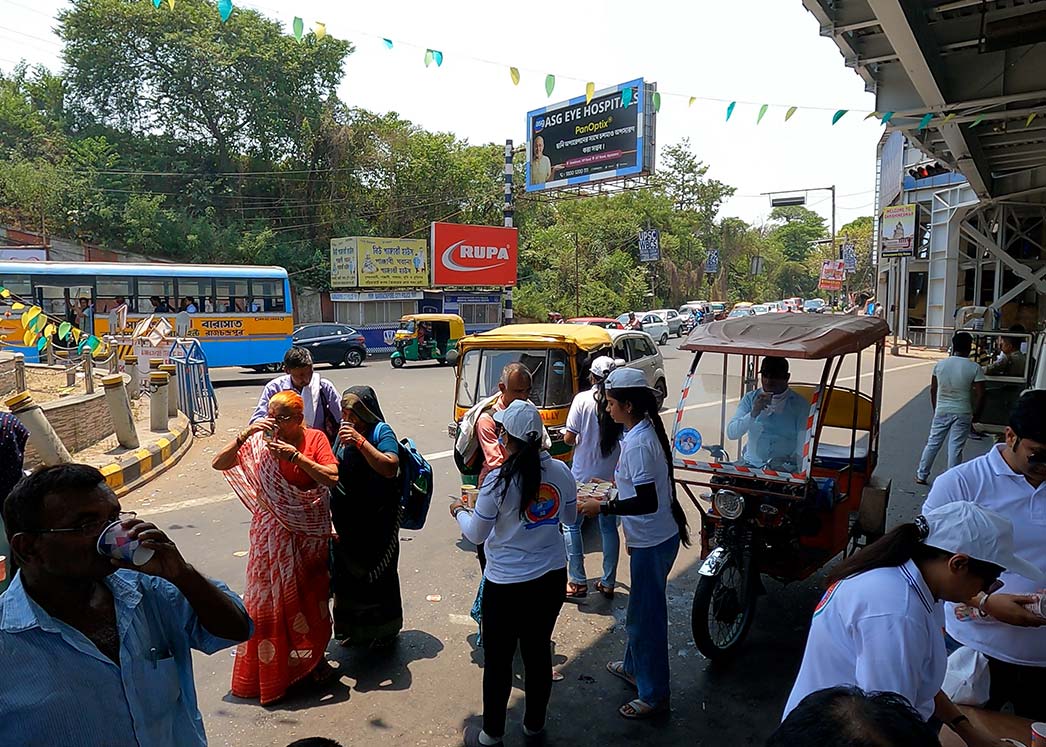 Water-Distributing-Act-of kindness