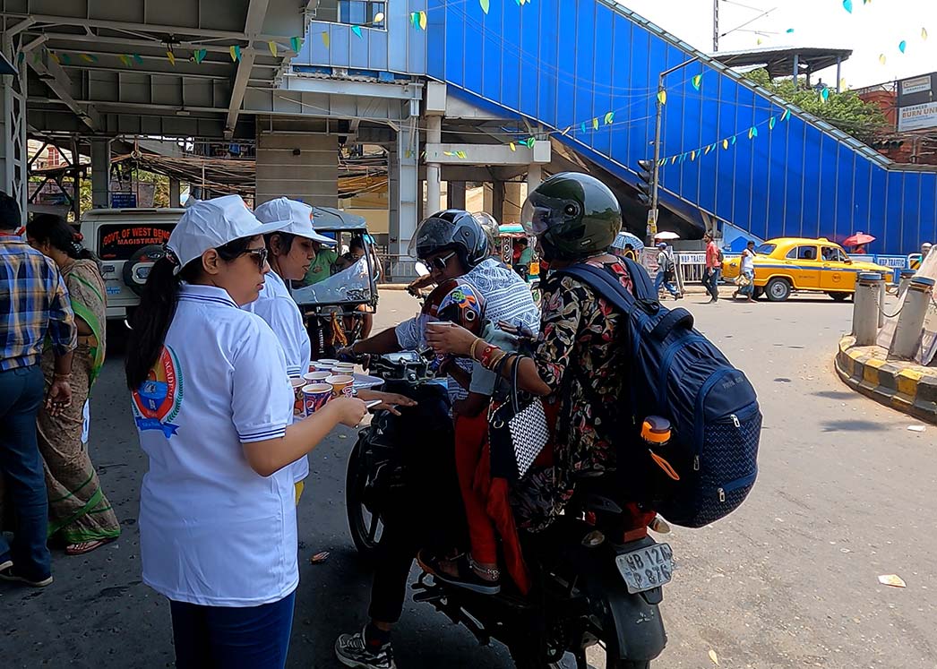 Water-Distributing-Act-of kindness