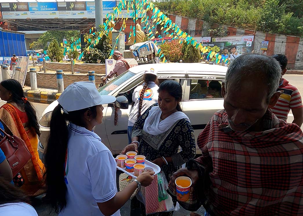 Water-Distributing-Act-of kindness