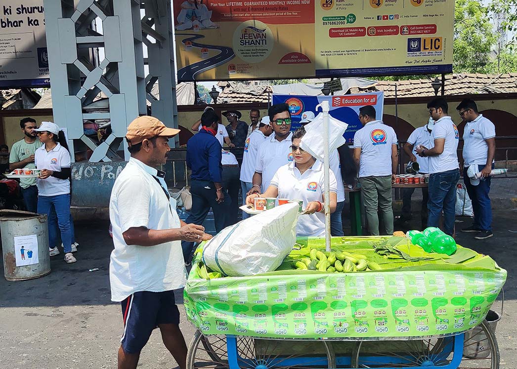 Water-Distributing-Act-of kindness