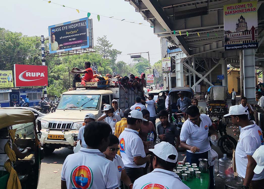 Water-Distributing-Act-of kindness