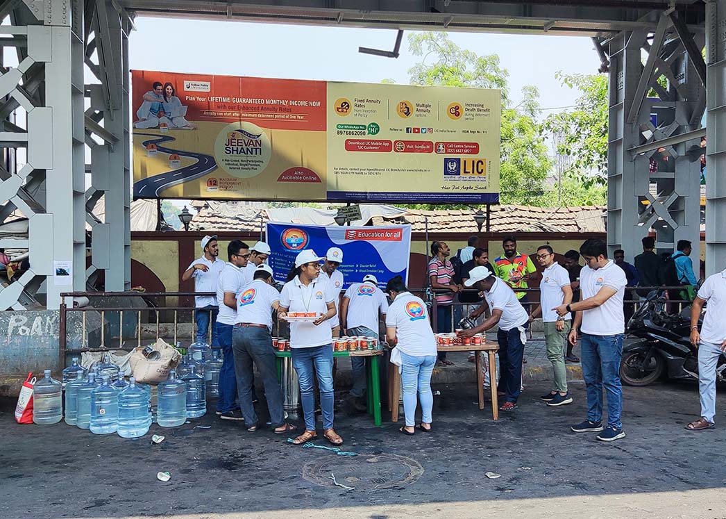 Water-Distributing-Act-of kindness