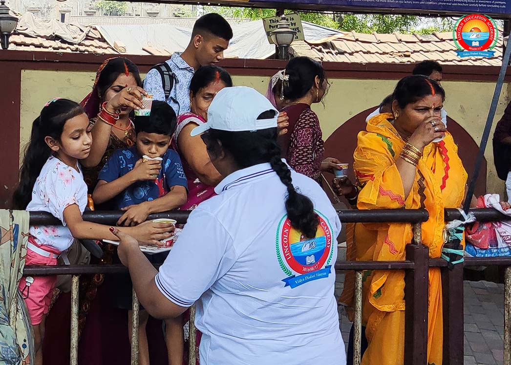 Water-Distributing-Act-of kindness