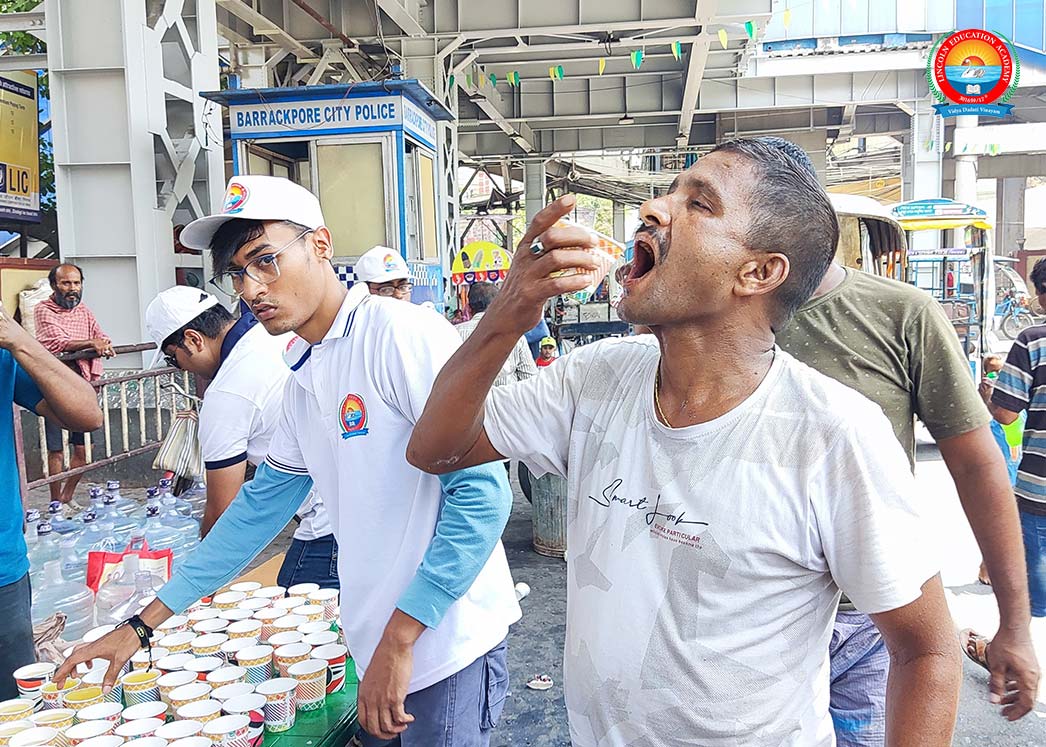 Water-Distributing-Act-of kindness